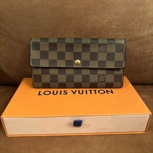 Louis Vuitton Damier Ebene Sarah Wallet